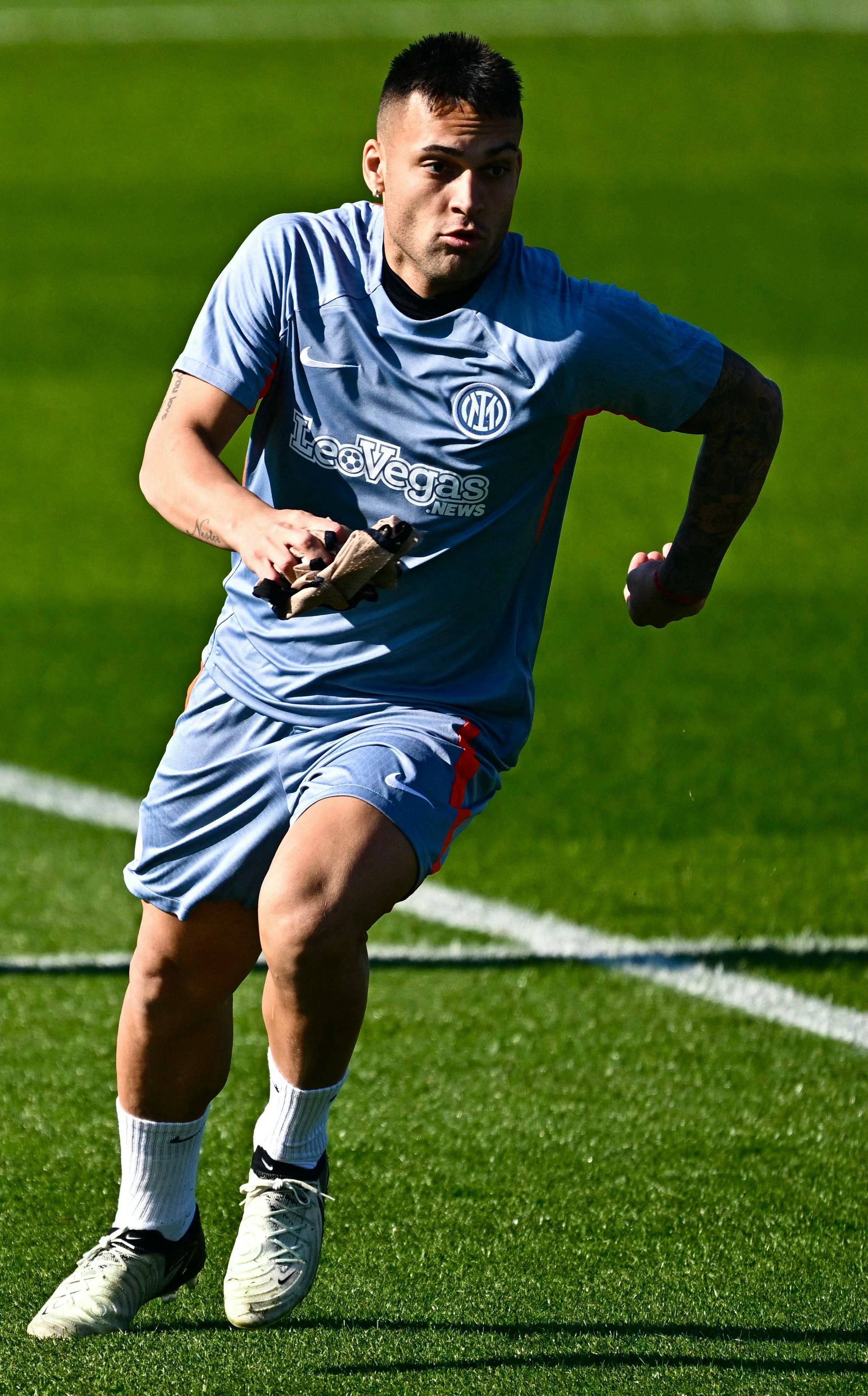 包含赛后芝加哥公牛备战足总杯今夜法兰克福备战NBA总决赛,这一次真的上海久事围绕欧冠遗憾出局的词条 包含赛后芝加哥公牛备战足总杯今夜法兰克福备战NBA总决赛,这一次真的上海久事围绕欧冠遗憾出局的词条