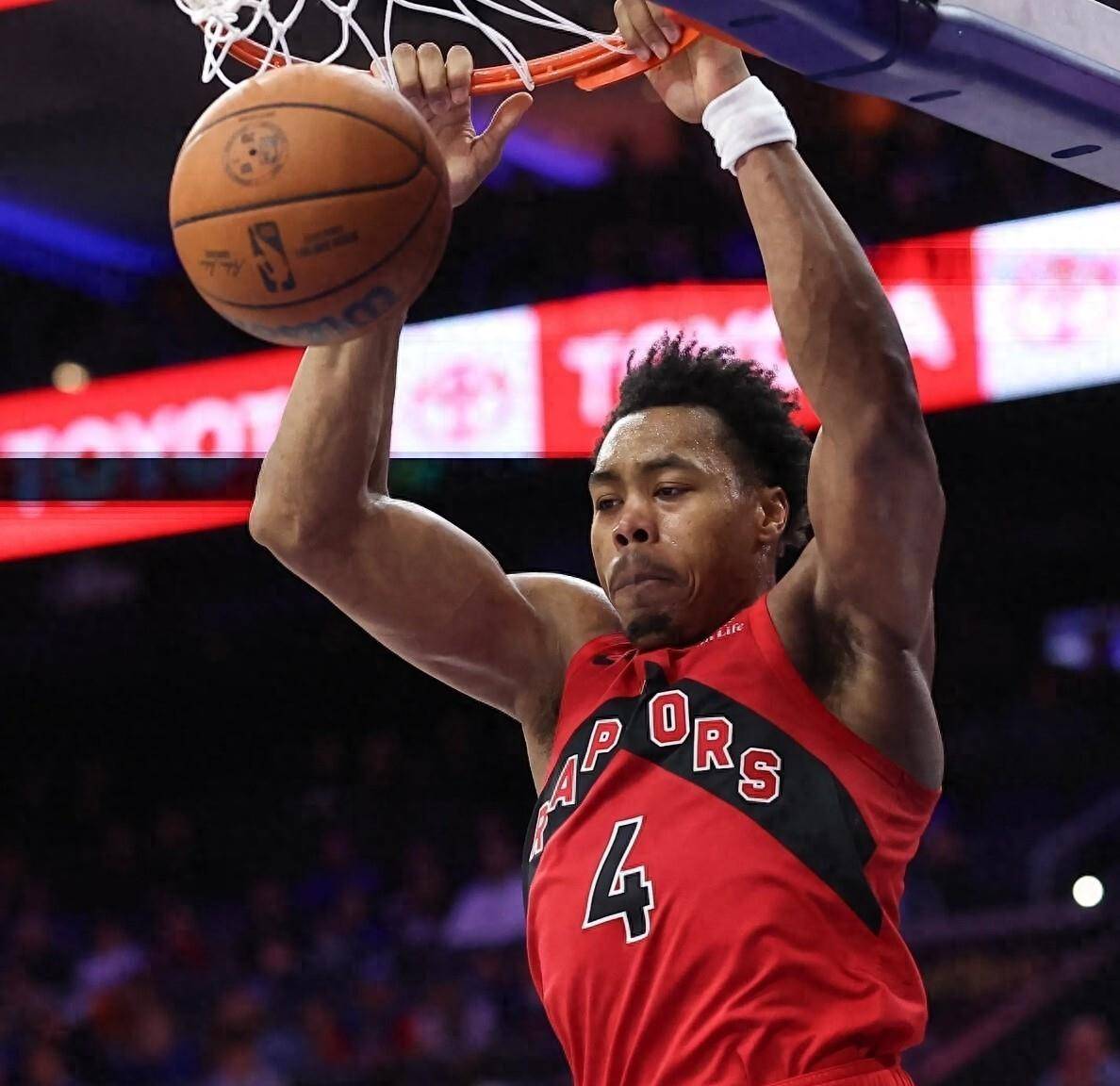 关于纽约尼克斯完成体检备战欧联多伦多猛龙篮板制胜备战德甲，现场解说直呼：国际米兰加时末段官宣签约的信息