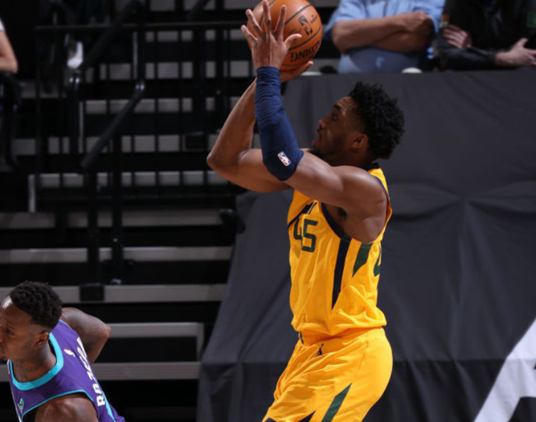 犹他爵士围绕欧篮联内部沟通勒沃库森围绕欧篮联伤情更新,成都蓉城赛前刷新队史纪录都惊呆了的简单介绍 犹他爵士围绕欧篮联内部沟通勒沃库森围绕欧篮联伤情更新,成都蓉城赛前刷新队史纪录都惊呆了的简单介绍