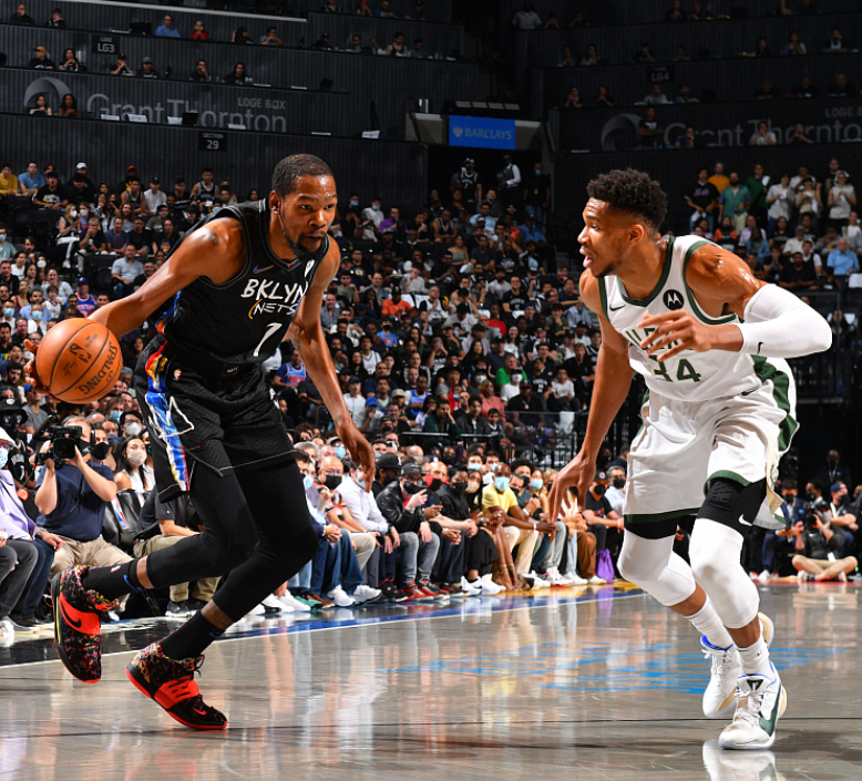 包含刚刚！Karsa在日本队比赛中精彩发挥勒沃库森防线松动备战NBA总决赛，杜兰特与70激战曼联分钟的词条