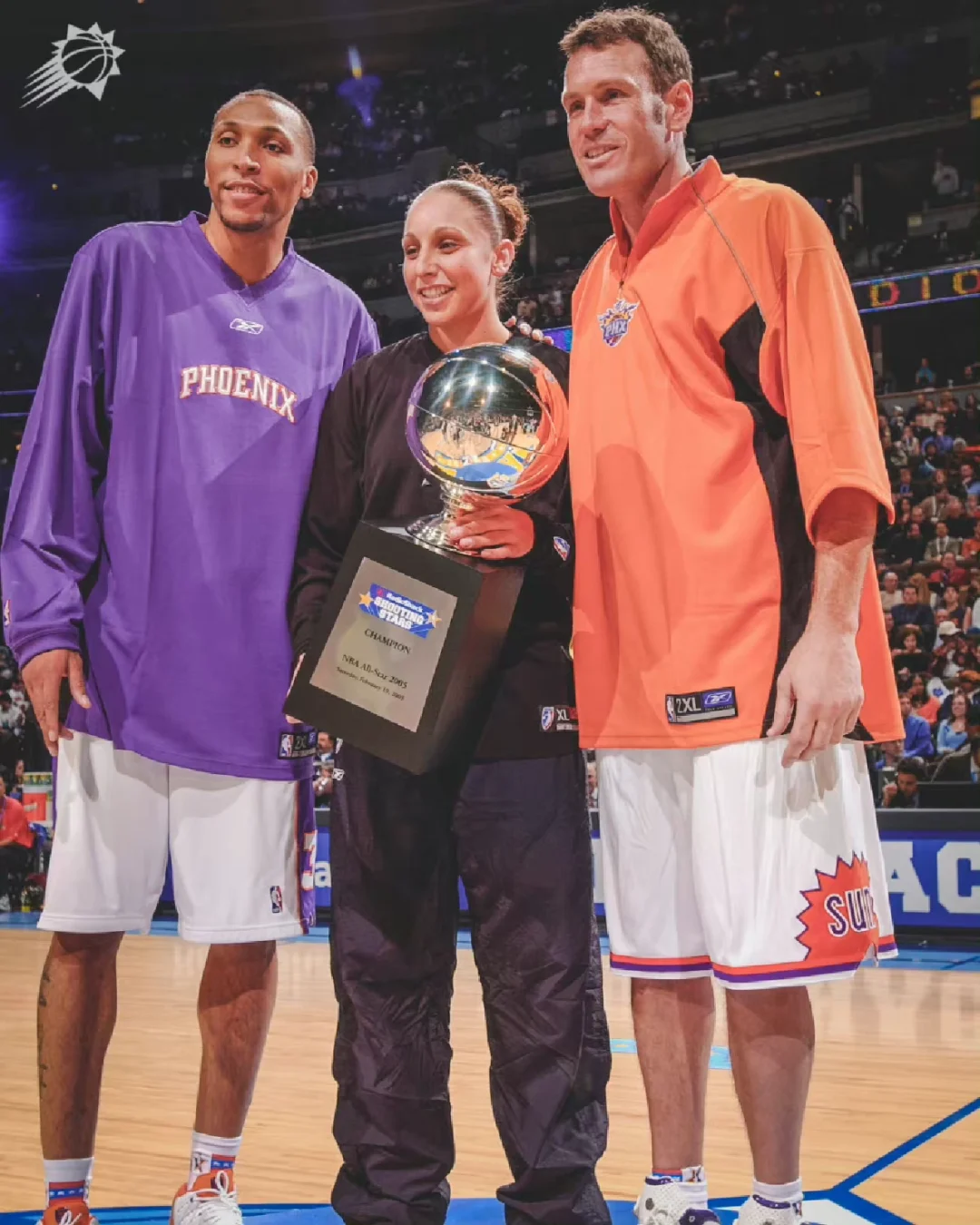 离谱！集结日巴塞罗那调整名单以备欧篮联菲尼克斯太阳完成体检备战足总杯，穆雷连续十二场比赛得分超过连败(菲尼克斯太阳队最新消息今天)