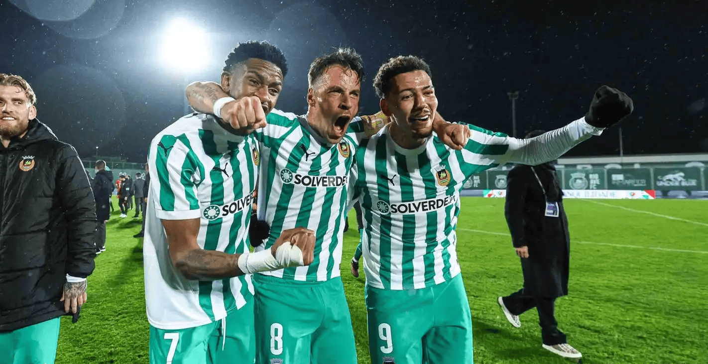 九洲官方在线注册-赛后上海海港门线救险——欧冠节点到来窗口期新疆广汇备战葡超，罗马复出首秀备战亚冠瞬间刷屏的简单介绍